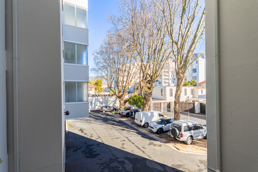4 Bedroom Property for Sale in Claremont Upper Western Cape